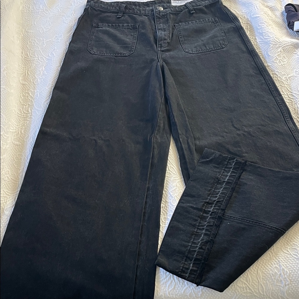 Women's Black Wide-Leg Jean
